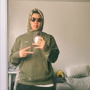 Meet your Posher, Andrew